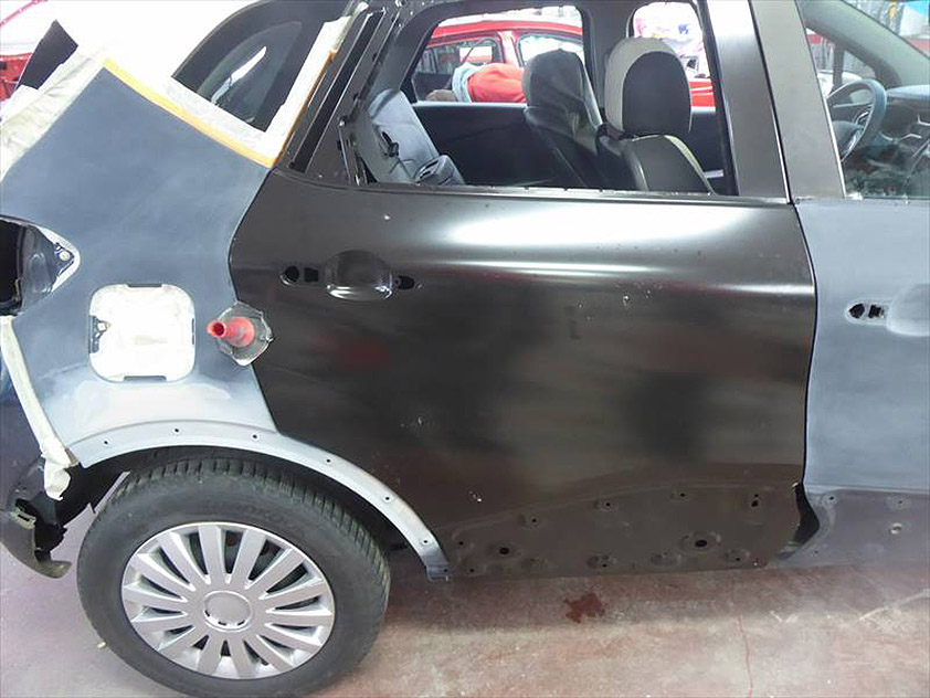 Janiba lackiert – Renault Captur Seitenschaden