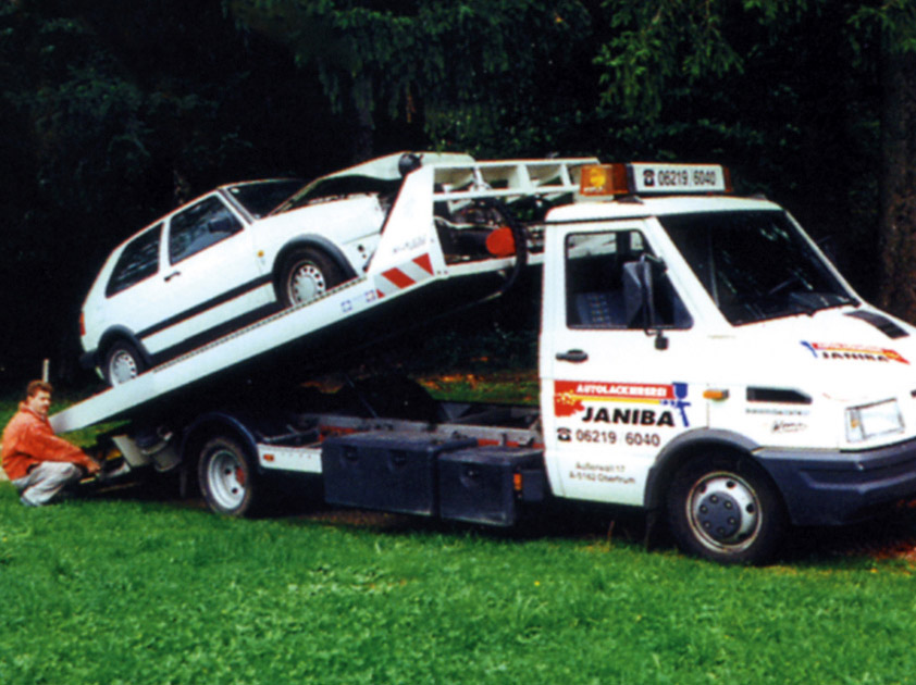 Janiba Karosserie- und Lackierfachbetrieb Abschleppwagen 1997
