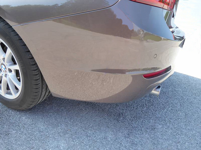 Kratzer nach einem Parkschaden beheben, Seitenwand mittels Kleinschaden-Reparatur lackieren – BMW 3er