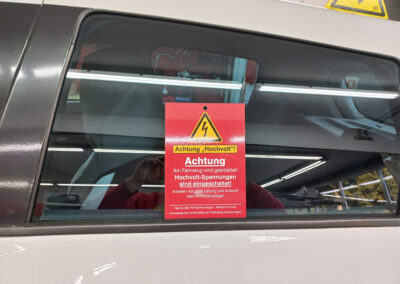 Janiba repariert Elektrofahrzeuge